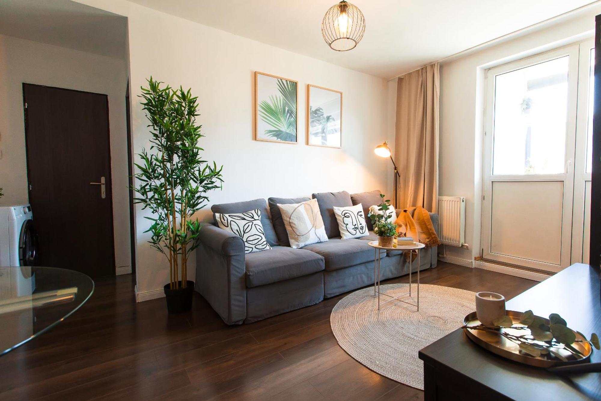 Old Town Apartment With Amazing View From The Balcony Bucureşti Ngoại thất bức ảnh